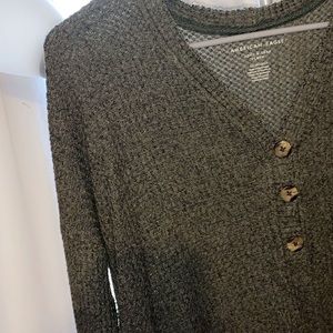 american eagle green sweater